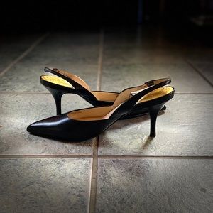 Cole Haan black heels EUC size 8.5
